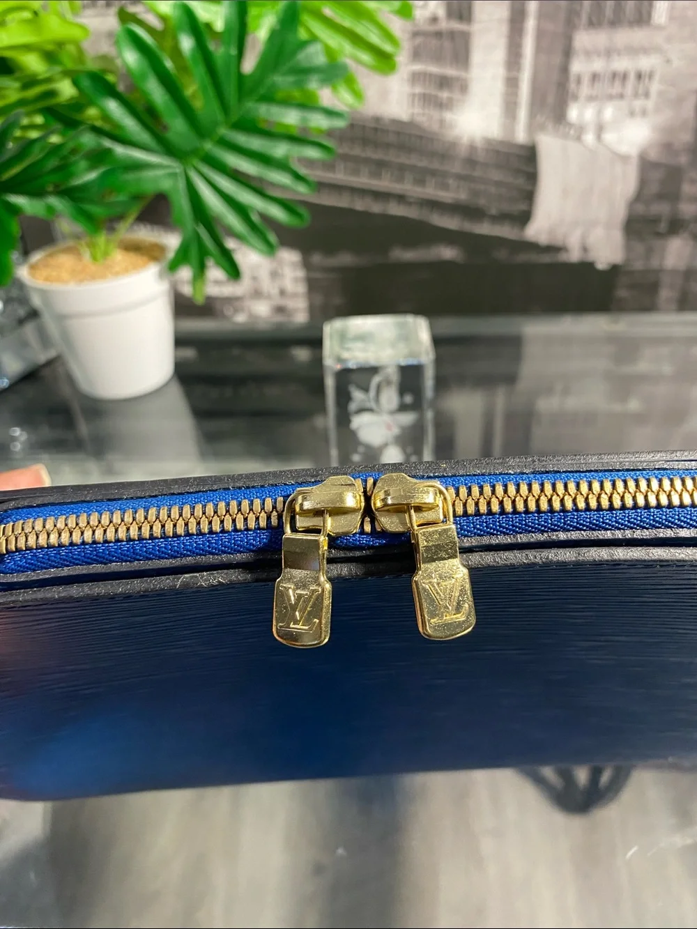 Authentic Rare LOUIS VUITTON Epi Blue Leather Dauphine GM Pouch Bag